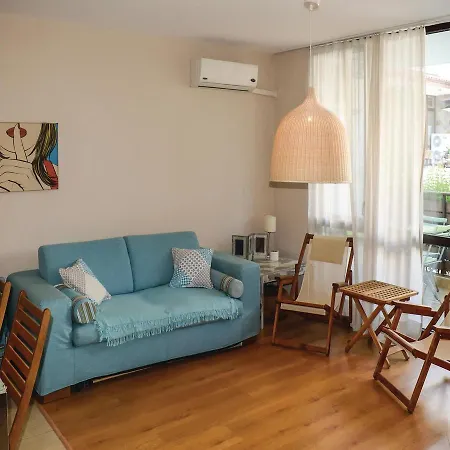 One-bedroom In 아파트 네세부르